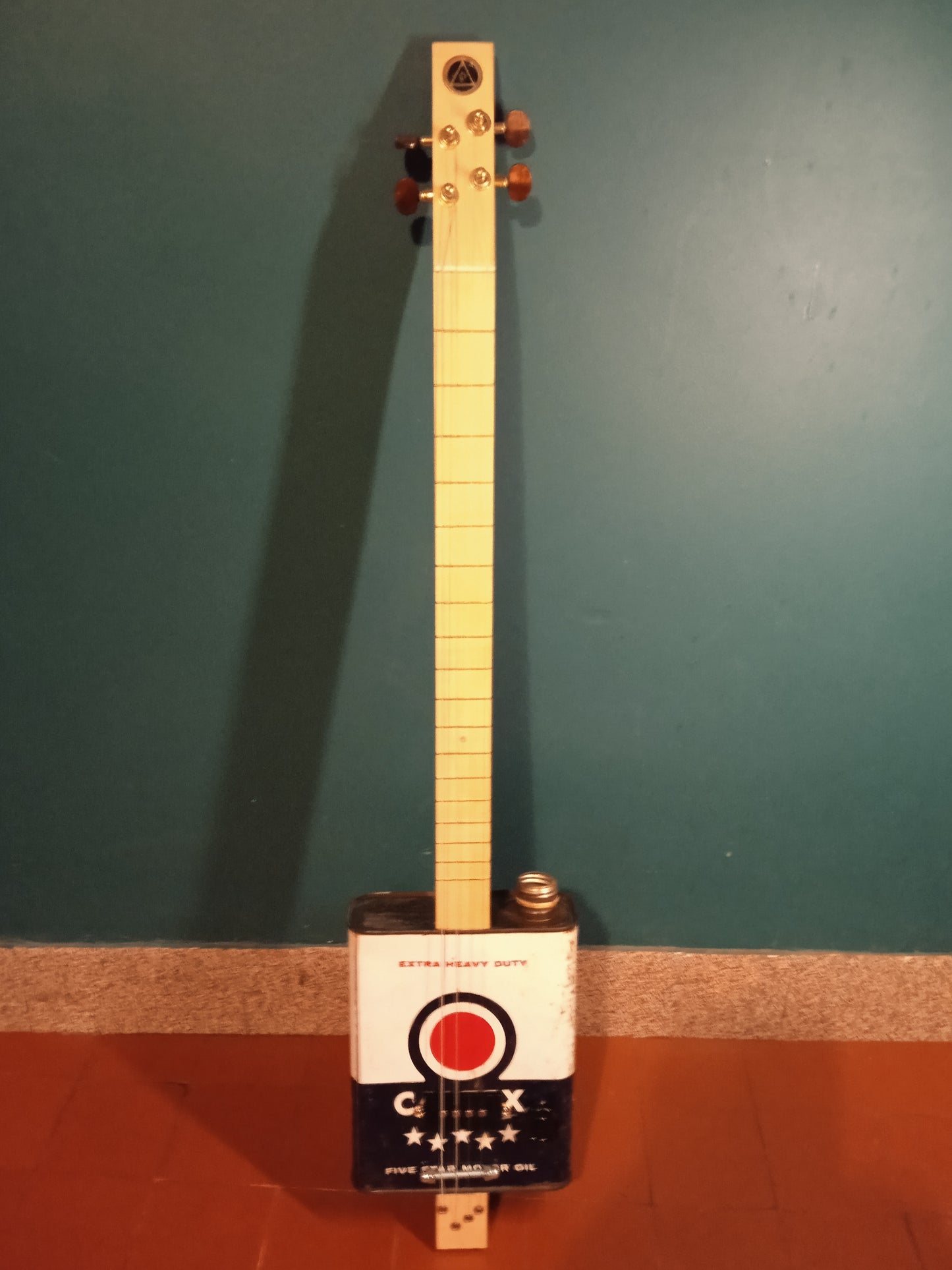 Guitare Bidon 4 cordes - CALTEX